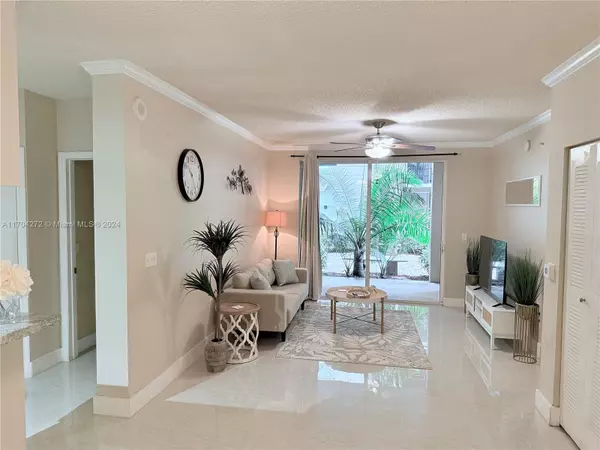 Sunny Isles Beach, FL 33160,17150 N Bay Rd #2102