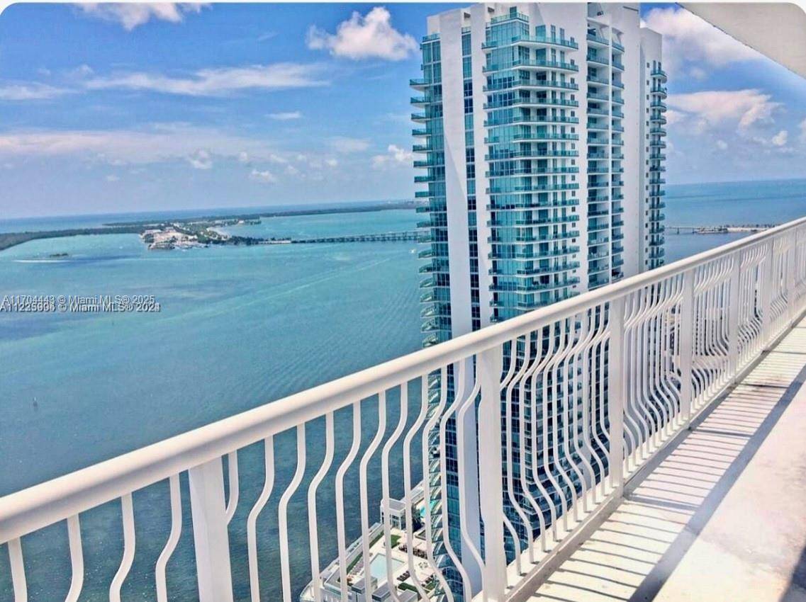 1200 Brickell Bay Dr. #4002, Miami, FL 33131