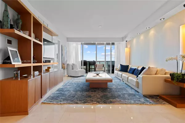 Sunny Isles Beach, FL 33160,18201 Collins Ave #906