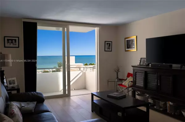 Miami Beach, FL 33139,465 Ocean Dr #706