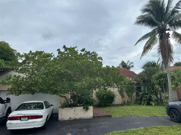 2901 Buttonwood Ave,  Miramar,  FL 33025