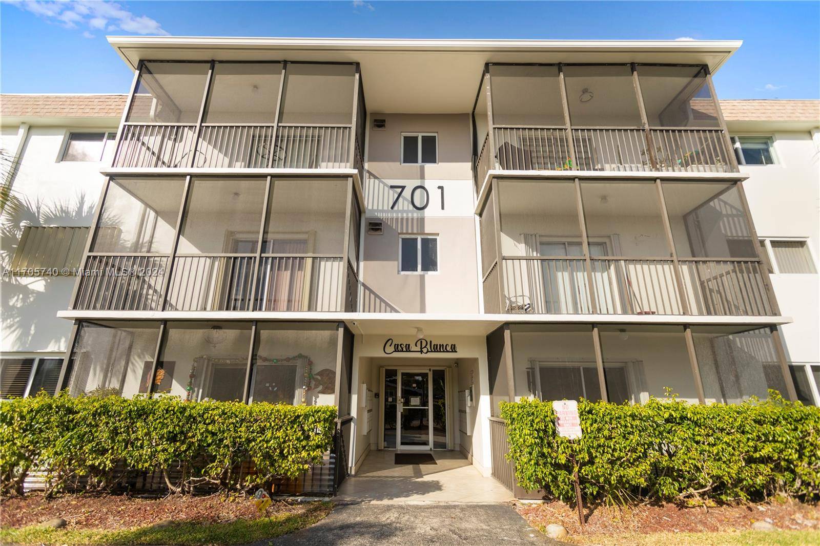 701 NE 1st Ct #209, Hallandale Beach, FL 33009
