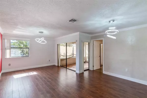 Miami, FL 33179,20150 NE 3rd Ct #6