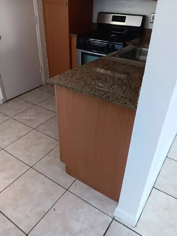 Miami, FL 33156,7713 SW 88th St #A103