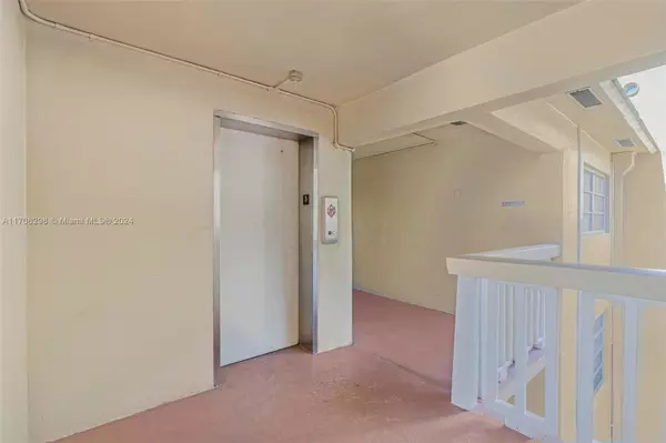 Tamarac, FL 33319,6000 NW 64th Ave #303