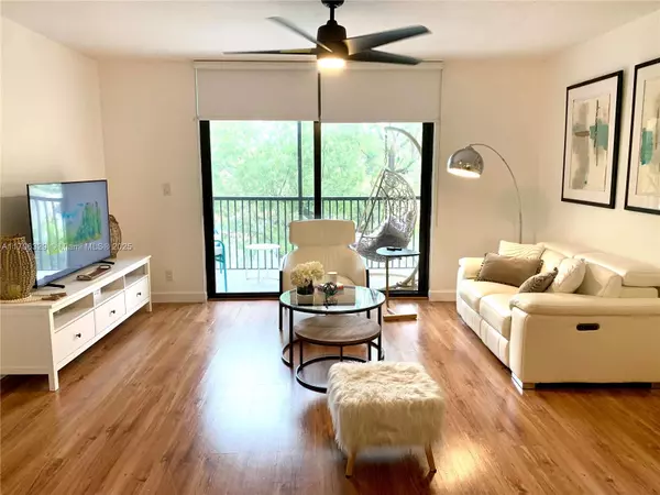 10551 W Broward Blvd #307,  Plantation,  FL 33324