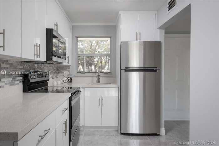 Sunrise, FL 33322,2700 W Sunrise Lakes Dr #103