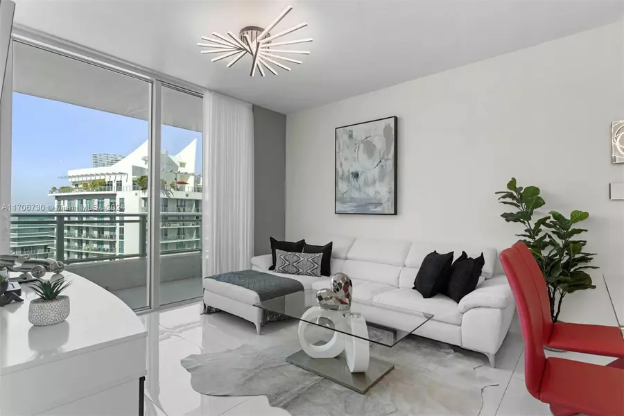 1080 Brickell Ave #4103, Miami, FL 33131