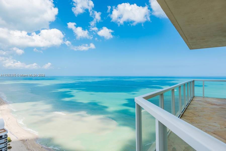 16699 Collins Ave #4204+CABANA, Sunny Isles Beach, FL 33160