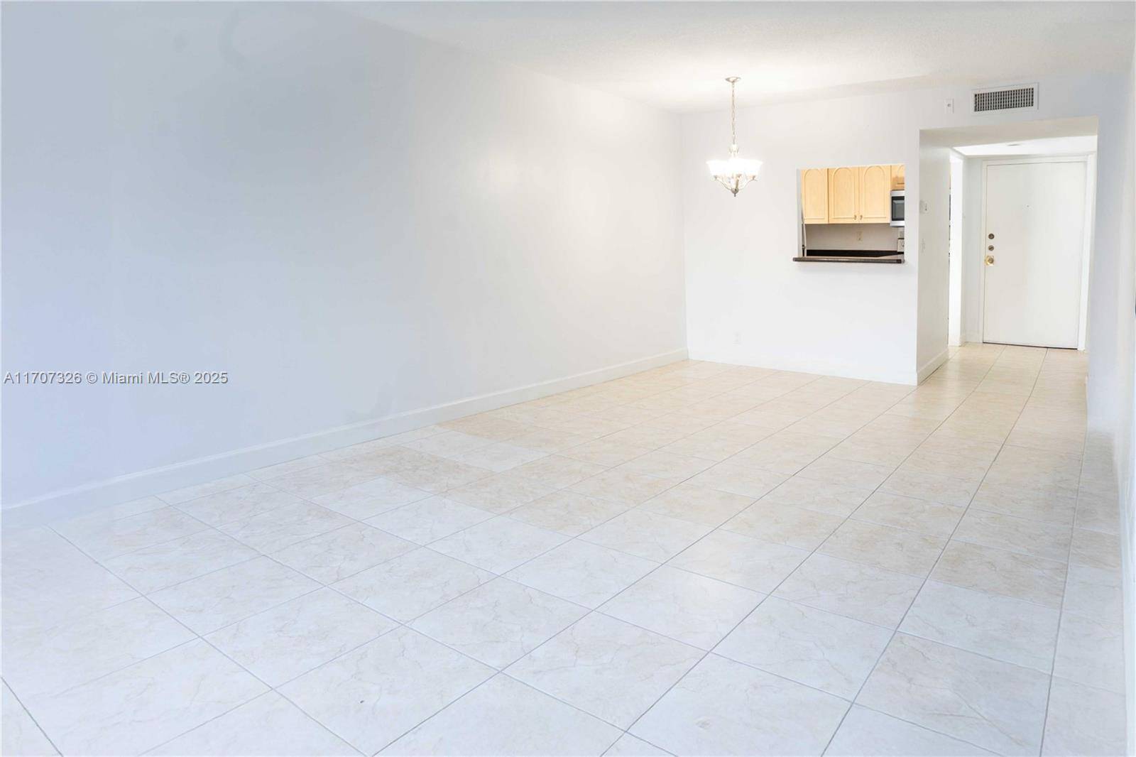 Weston, FL 33326,301 Racquet Club Rd #307
