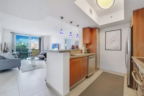 110 Washington Ave #1617, Miami Beach, FL 33139