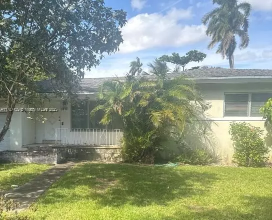 1371 NE 115 St,  Miami,  FL 33161