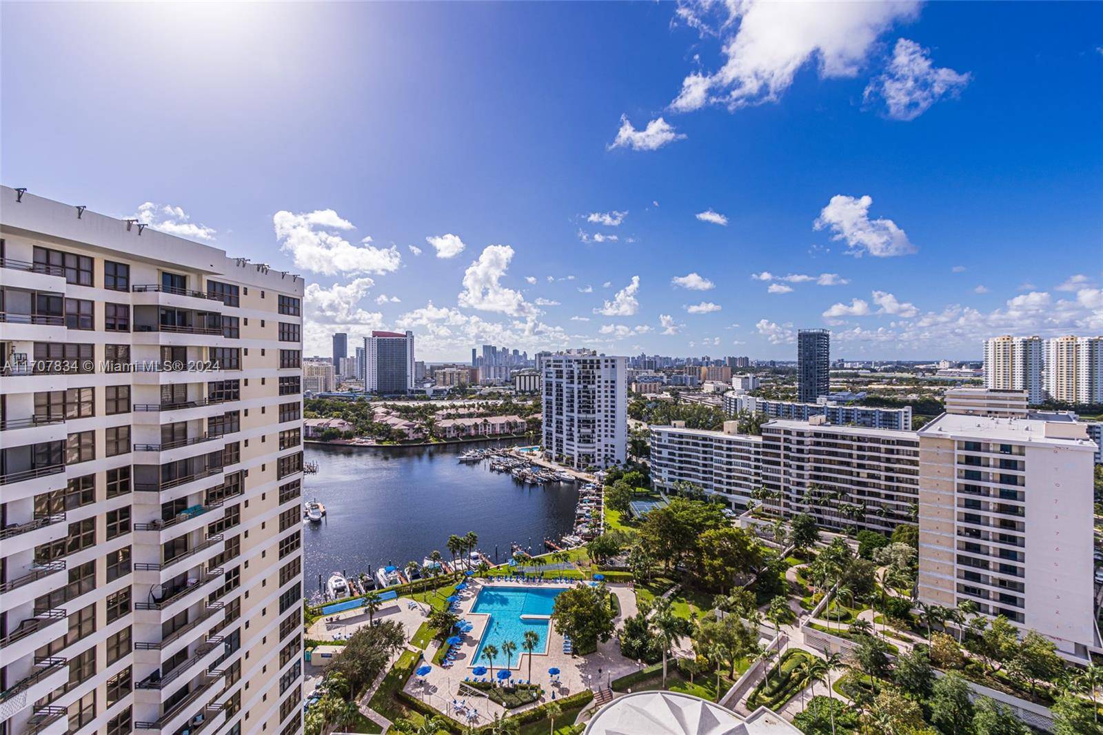Hallandale Beach, FL 33009,2500 PARKVIEW DR #2315