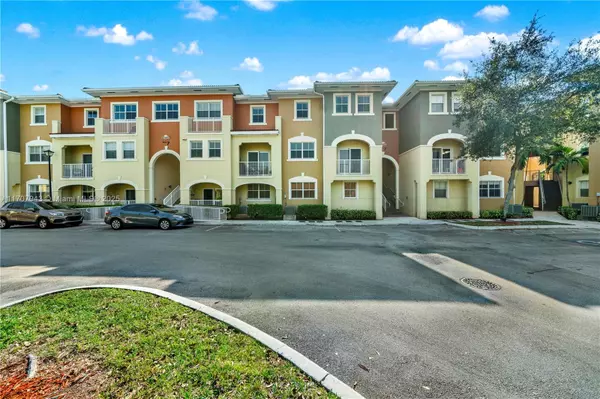 Doral, FL 33178,10870 NW 88th Ter #214