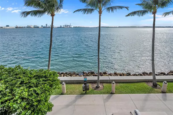 520 Brickell Key Dr #A-BH25, Miami, FL 33131