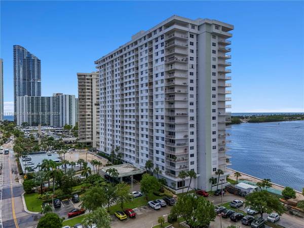 500 Bayview Dr #231, Sunny Isles Beach, FL 33160