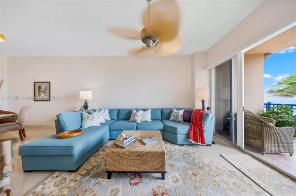 Lauderdale By The Sea, FL 33308,4444 El Mar Dr #3302