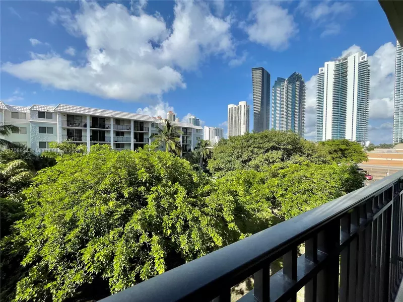 17021 N Bay Rd #410, Sunny Isles Beach, FL 33160