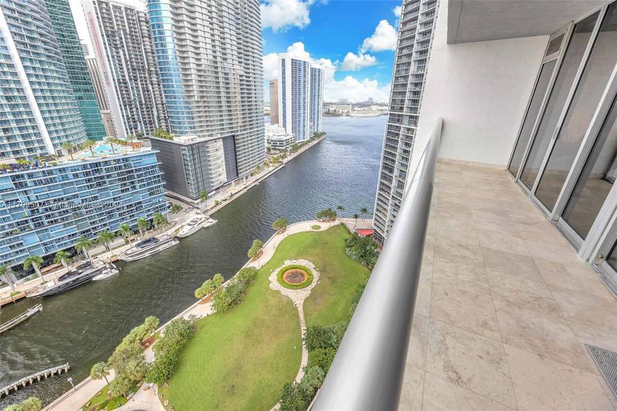 485 Brickell Ave #2503, Miami, FL 33131