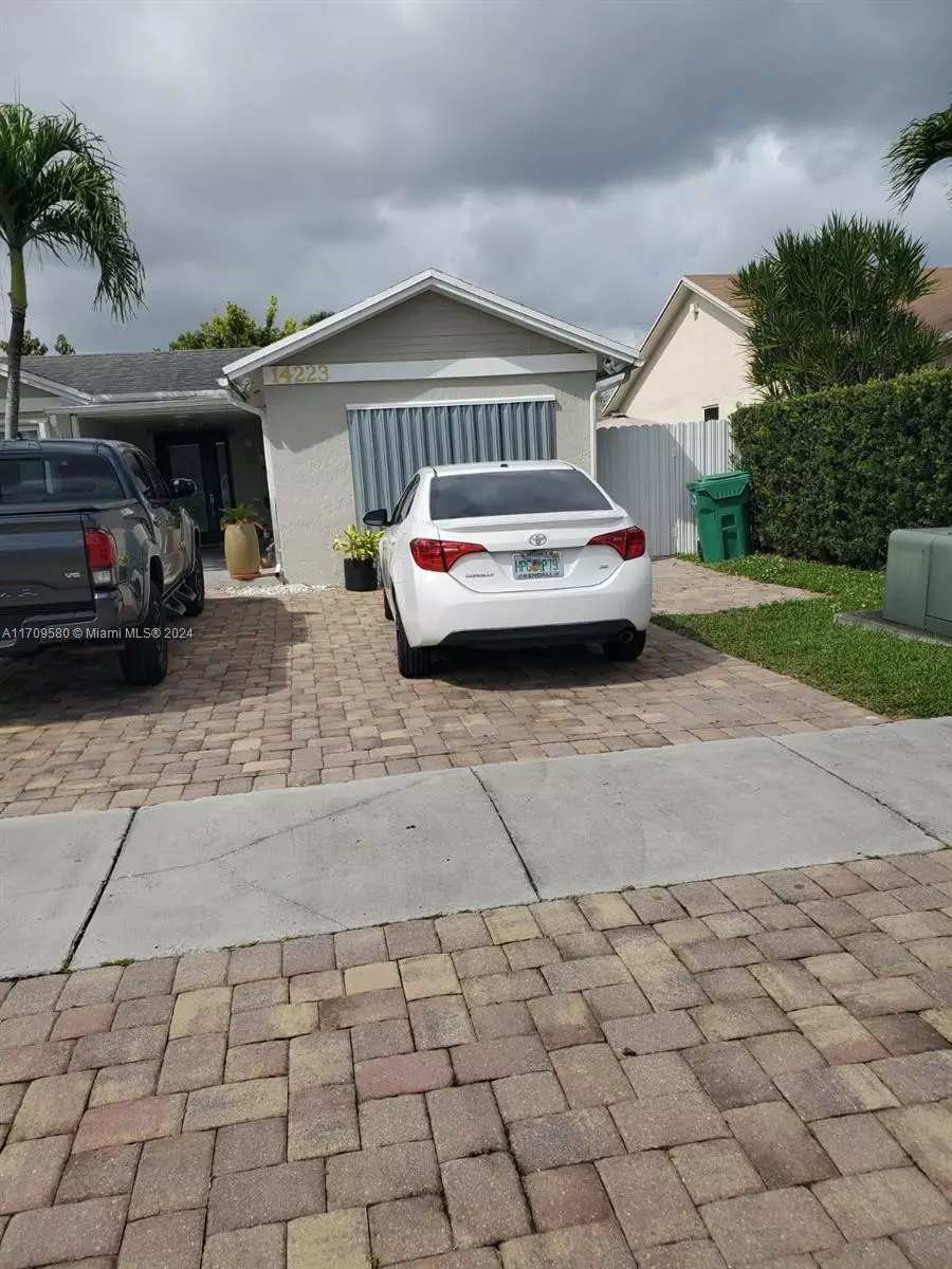 Miami, FL 33177,14223 SW 153rd Ter #1