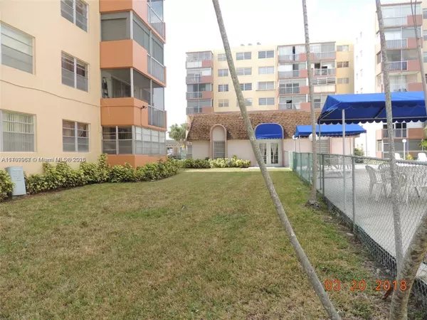 North Miami Beach, FL 33162,16400 NE 17th Ave #707