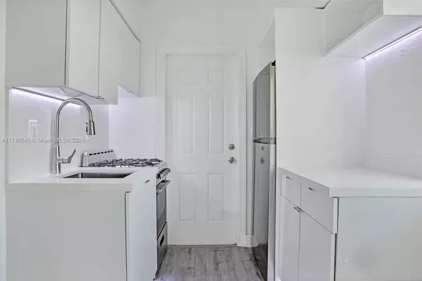 7315 Carlyle Ave #1, Miami Beach, FL 33141