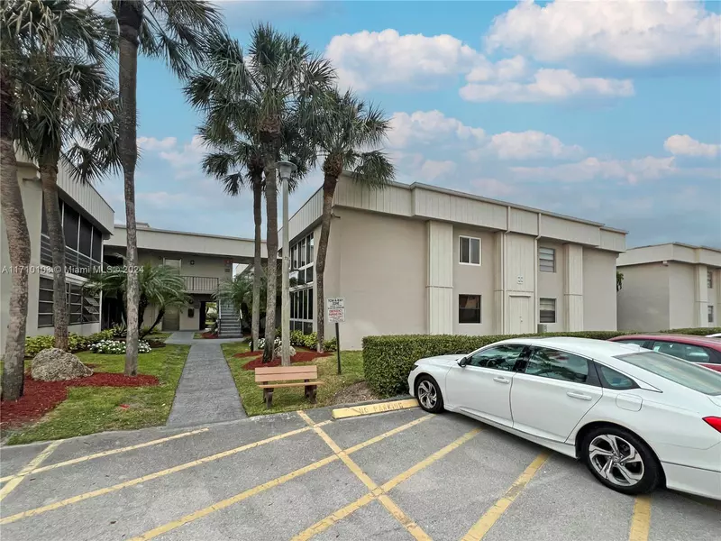 183 Capri D #183, Delray Beach, FL 33484