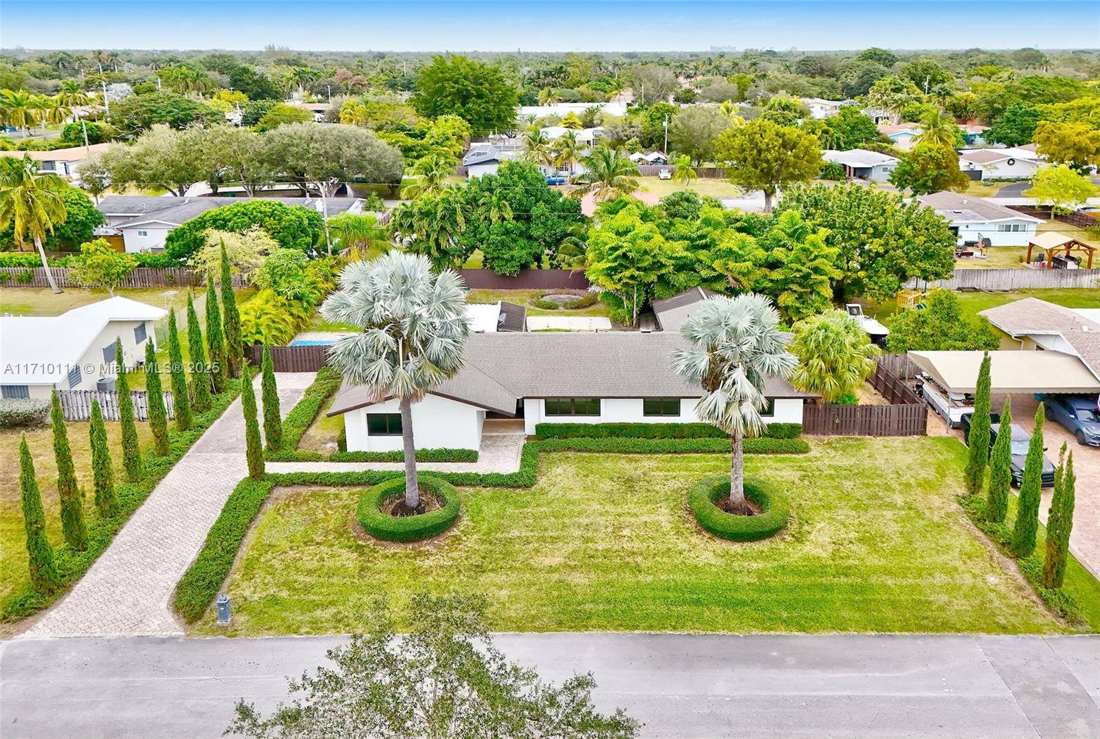 8531 SW 185th Ter, Cutler Bay, FL 33157