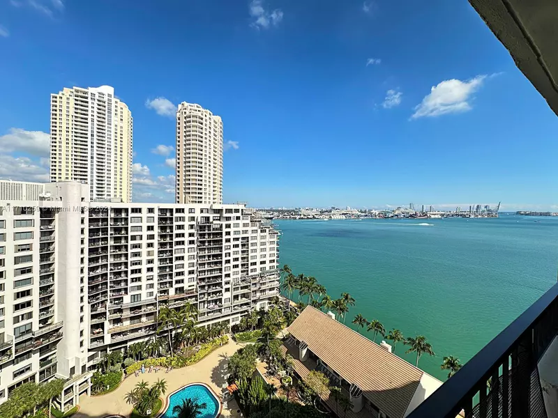 520 Brickell Key Dr #A1802, Miami, FL 33131