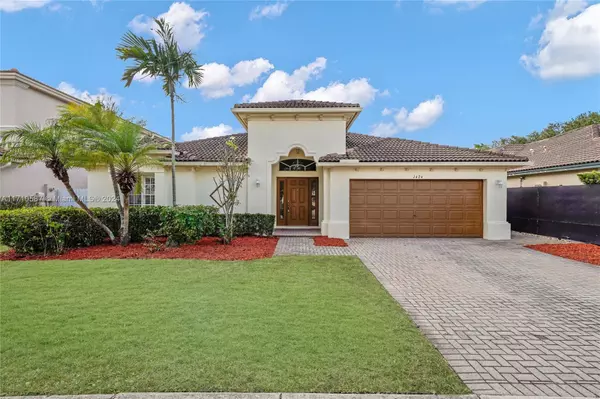 1424 SW 154th Ct, Miami, FL 33194