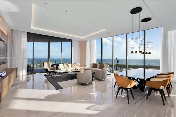 2811 S Bayshore Dr #15A, Miami, FL 33133
