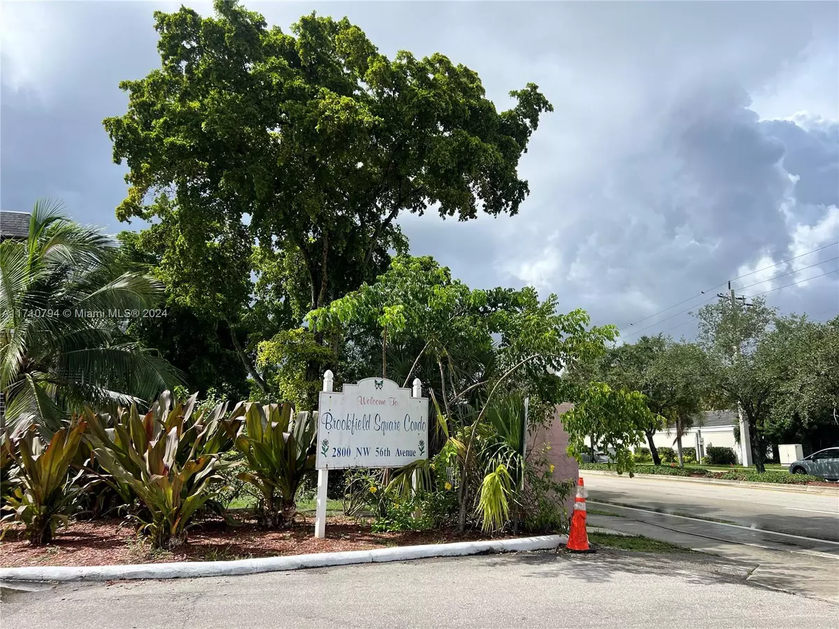 Lauderhill, FL 33313,2800 NW 56th Ave #E305