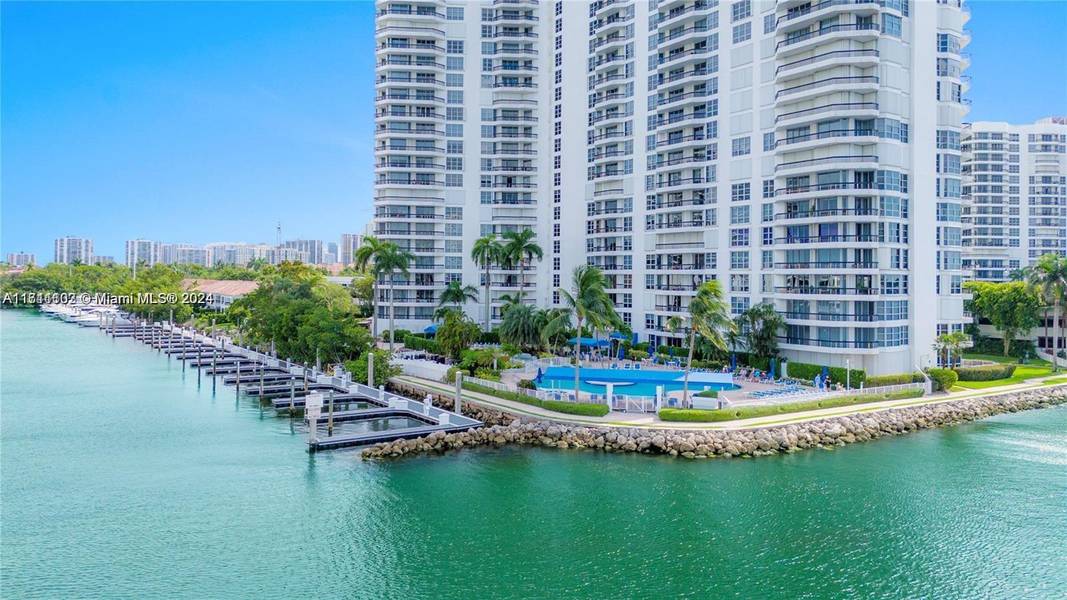 3530 Mystic Pointe Dr #2904, Aventura, FL 33180