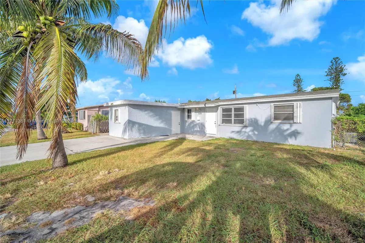 Riviera Beach, FL 33404,1638 Avenue H  W