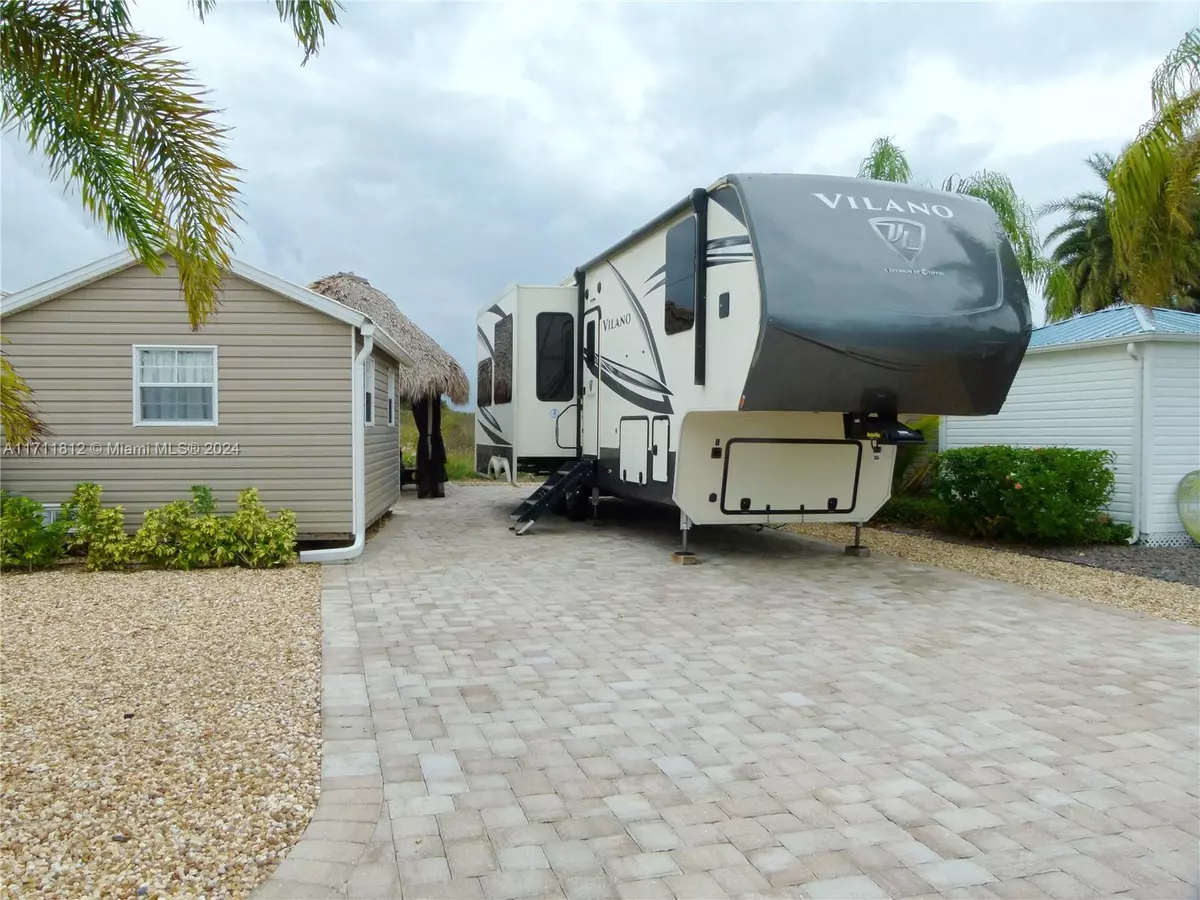 Okeechobee, FL 34974,3821 SW 6th Gln #149