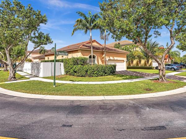 2202 Portofino Ave,  Homestead,  FL 33033