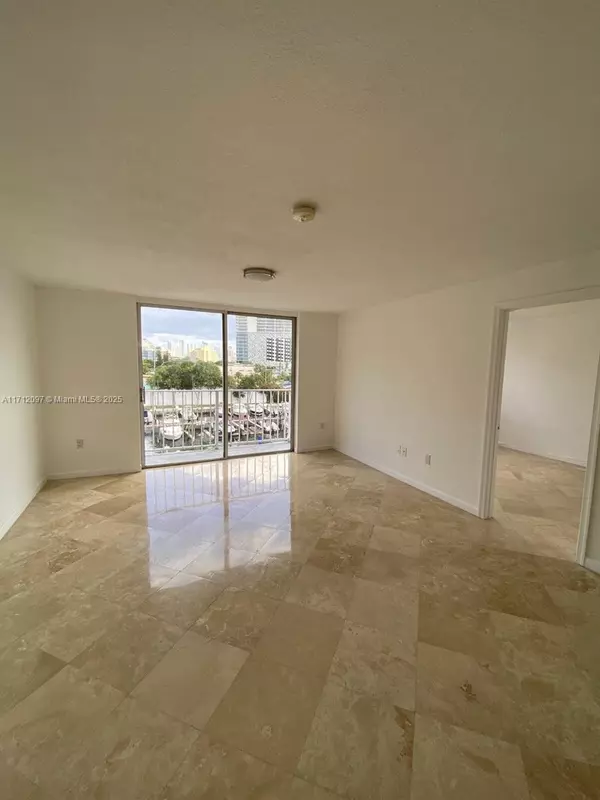 1720 NW N River Dr #510, Miami, FL 33125