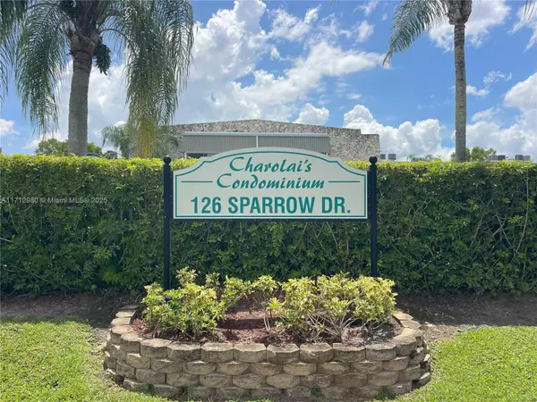 126 Sparrow Dr #22B, Royal Palm Beach, FL 33411