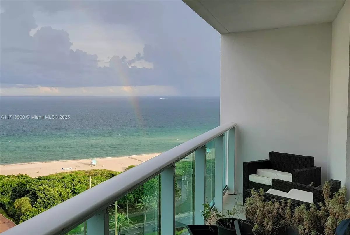 Sunny Isles Beach, FL 33160,100 Bayview Dr #1914