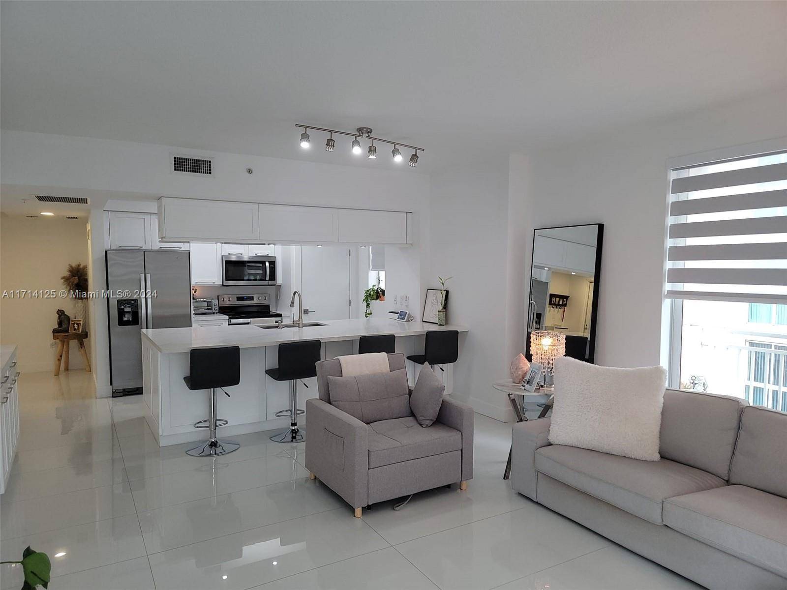 Miami, FL 33156,7290 SW 90th St #301