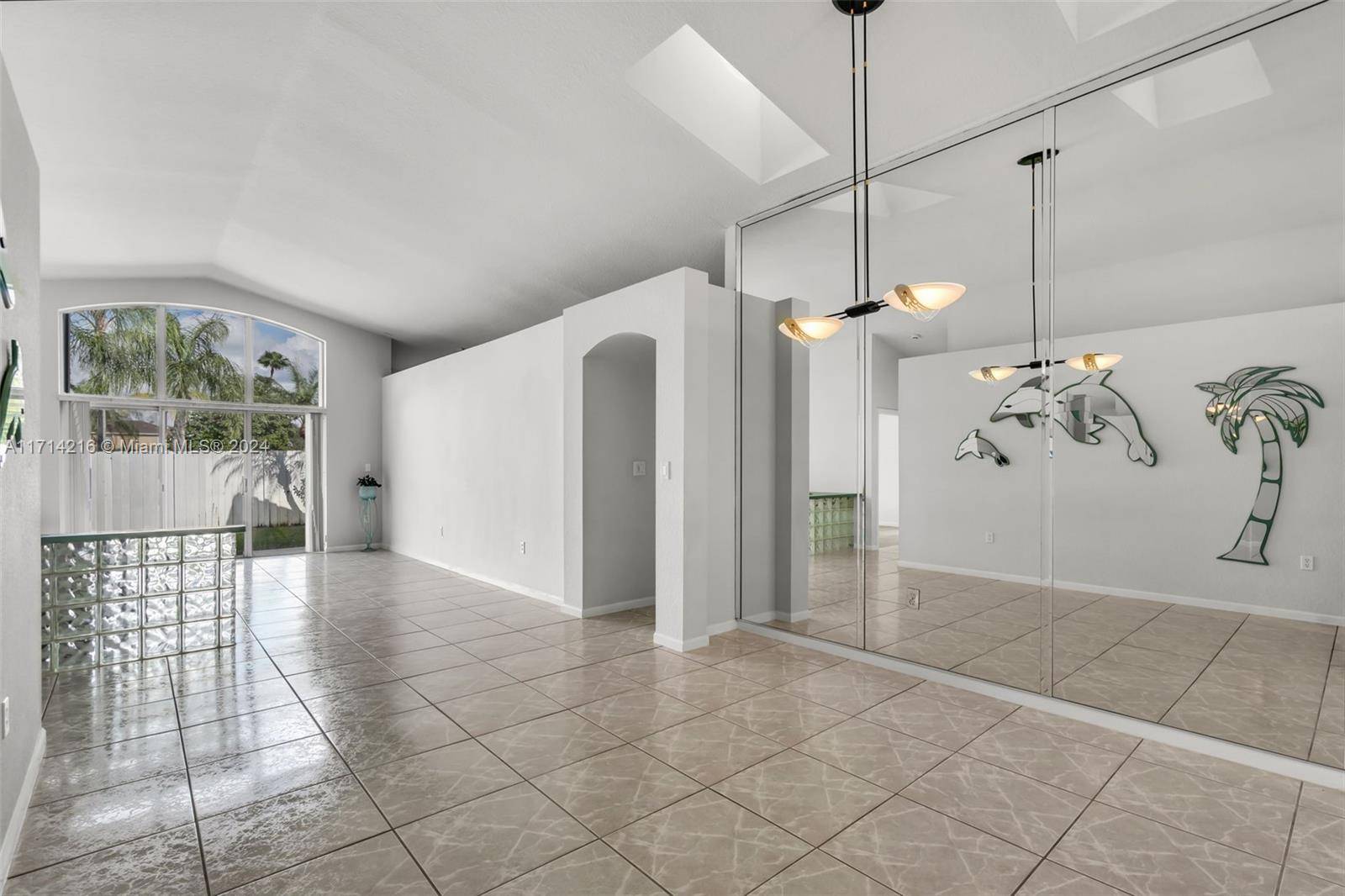Pembroke Pines, FL 33028,16593 NW 5th Ct