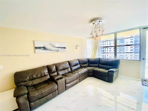 Sunny Isles Beach, FL 33160,251 174th St #1809