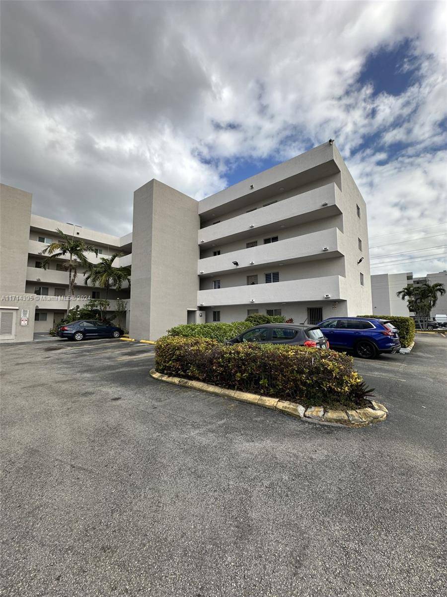 Hialeah, FL 33016,6091 W 22nd Ct #408