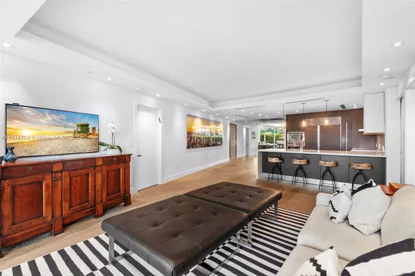Miami Beach, FL 33139,400 Alton Rd #509