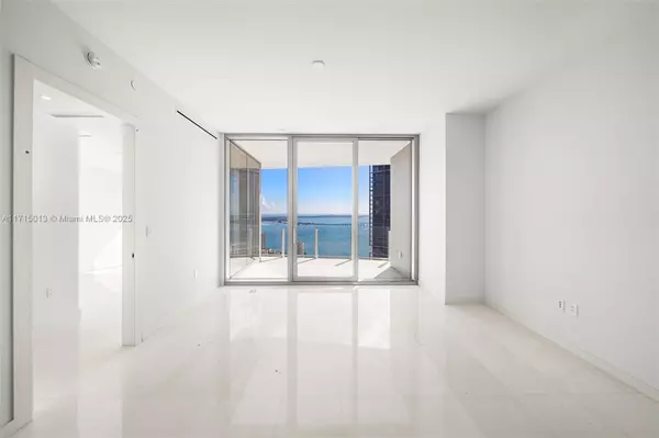 Miami, FL 33131,300 Biscayne Blvd Way #4605
