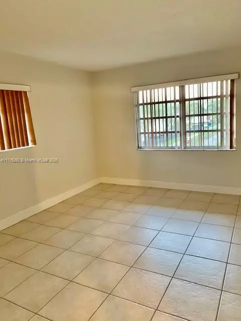 Miami, FL 33173,8600 SW 109th Ave #4-202