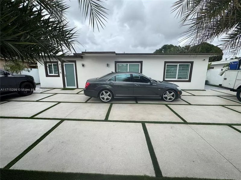 831 E 10th Pl, Hialeah, FL 33010