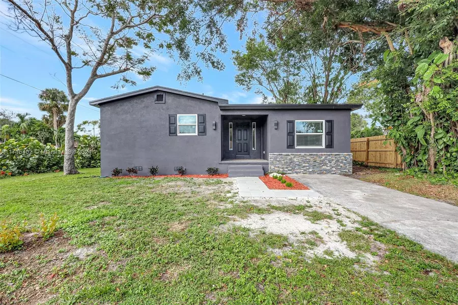 2021 Sunrise Blvd, Fort Pierce, FL 34950