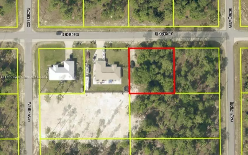 4204 E 10th St, Lehigh Acres, FL 33972