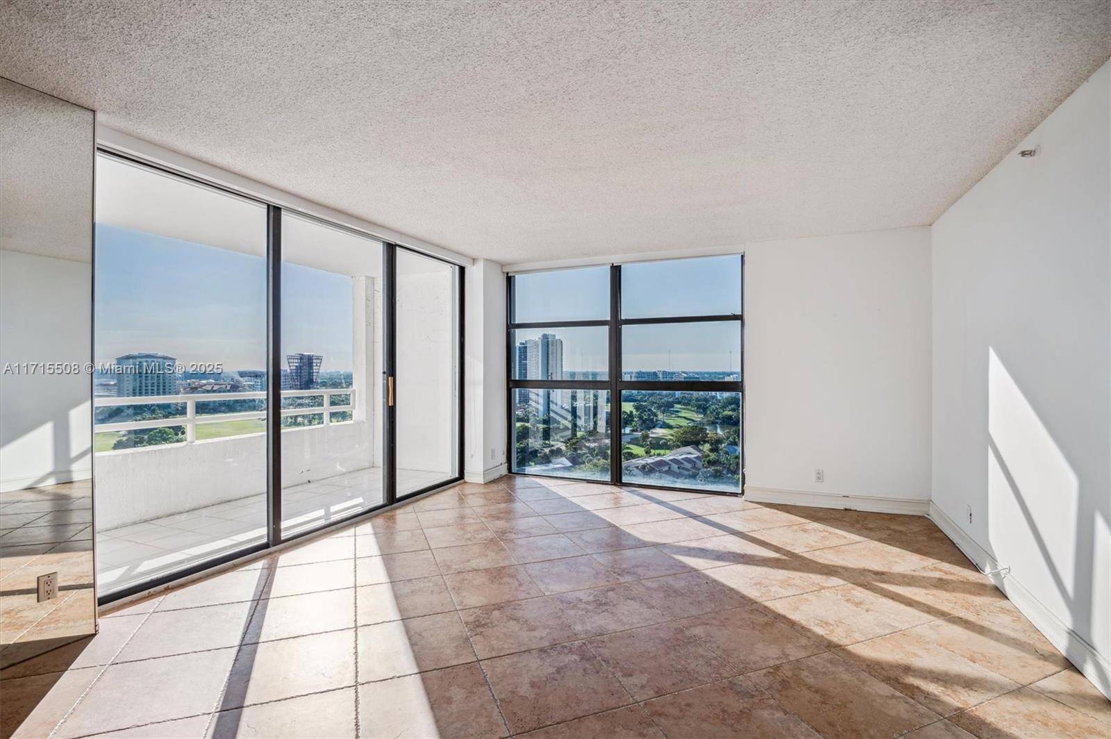 Aventura, FL 33180,20355 NE 34th Ct #1828